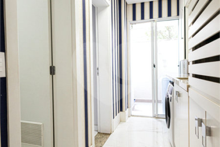 Apartamento à venda com 5 quartos, sendo 4 suítes,  em Parque Reboucas, São Paulo, SP