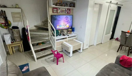 Casa à venda com 3 quartos, sendo 1 suíte,  no condomínio Vila das Cores, São Paulo - SP