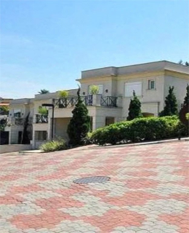 Casa à venda com 4 suítes no condomínio Village Paineiras, São Paulo - SP