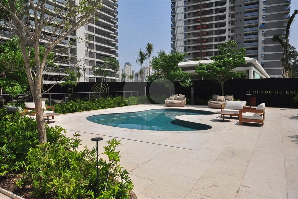 Apartamento à venda com 3 suítes,  em Jardim Fonte do Morumbi, São Paulo, SP