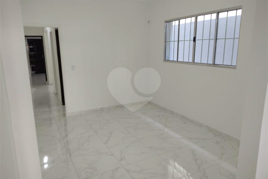 Sobrado à venda com 3 quartos, sendo 1 suíte, em Jaraguá, São Paulo, SP
