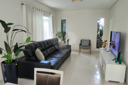 Casa à venda com 3 suítes no condomínio Colinas do Sol, Sorocaba - SP