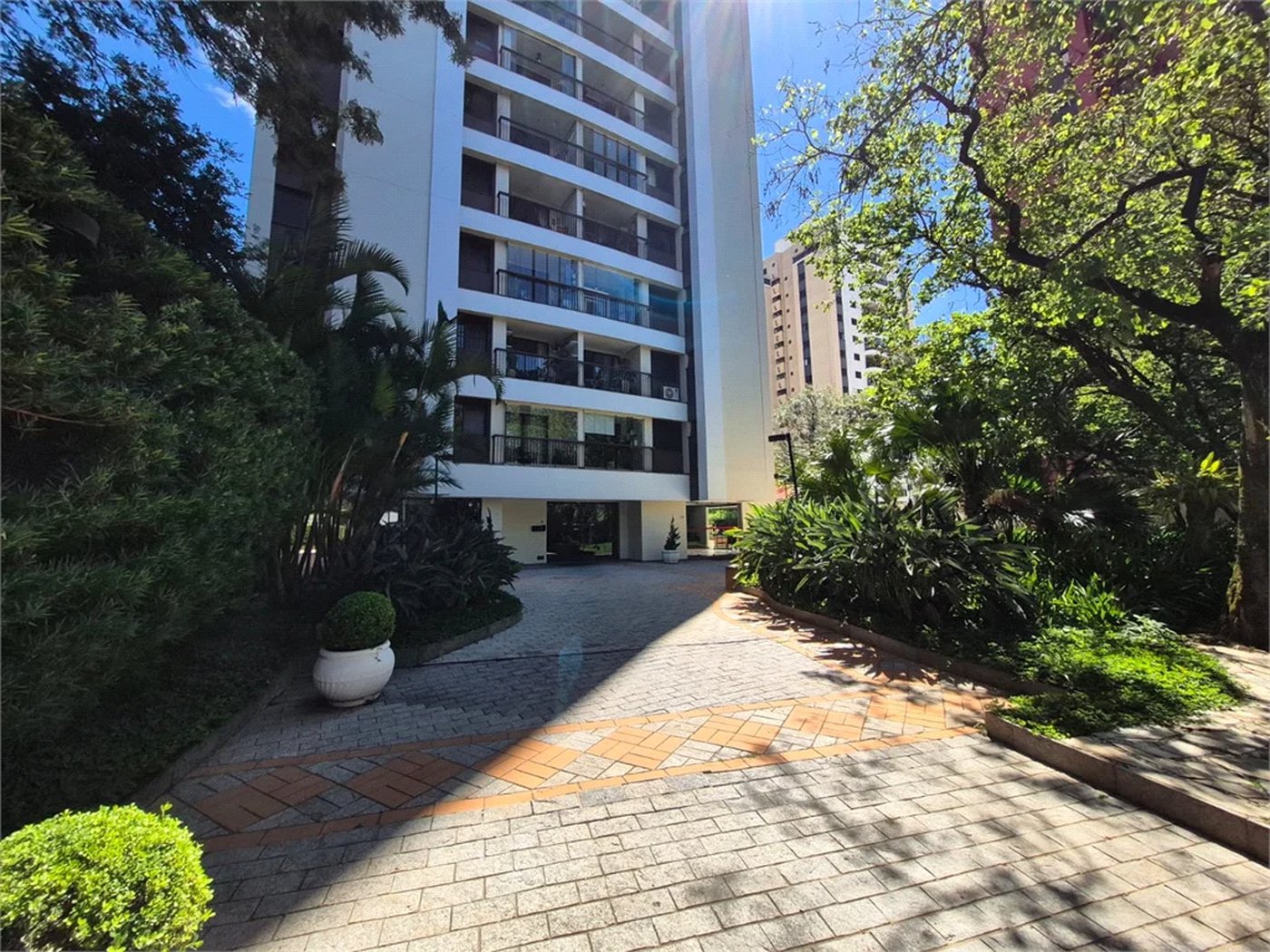 Apartamento à venda no Jardim Bonfiglioli diferenciado com 3 quartos, sendo 2 suítes e 2 vagas
