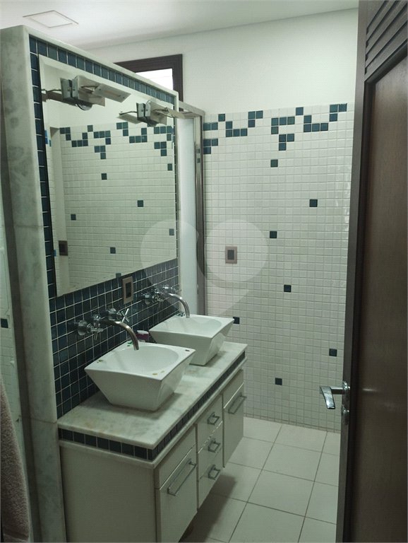 Casa à venda com 5 quartos, sendo 4 suítes, no condomínio Santa Teresa, Jundiaí - SP