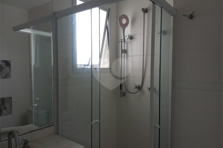 Casa Térrea à venda com 3 quartos, sendo 1 suíte,  em Vila Ribeiro de Barros, São Paulo, SP