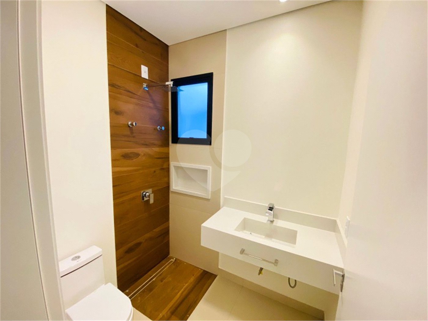 Casa à venda com 3 suítes no condomínio Piemonte, Indaiatuba - SP