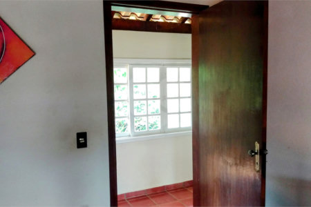 Casa à venda com 4 quartos, sendo 1 suíte, no condomínio Residencial Vale das Laranjeiras, Indaiatuba - SP