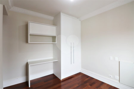 Apartamento à venda com 4 quartos, sendo 3 suítes, em Santana, São Paulo, SP
