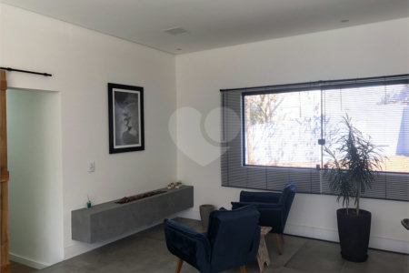 Chácara à venda com 6 quartos, sendo 2 suítes, em Jardim Brogotá, Atibaia, SP