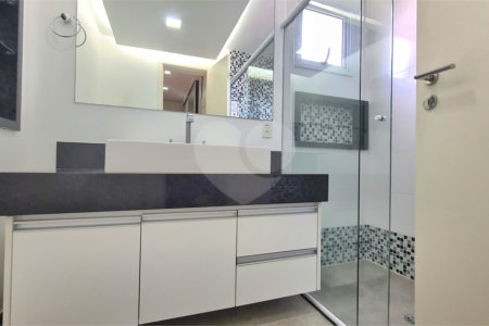 Apartamento à venda ou para alugar com 3 quartos, sendo 2 suítes, em Pinheiros, São Paulo, SP