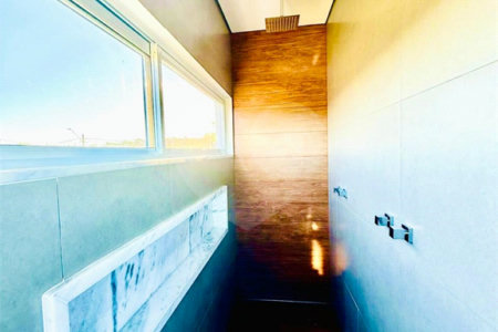 Casa à venda com 4 quartos, sendo 3 suítes, no condomínio Village Araçoiaba, Araçoiaba da Serra - SP