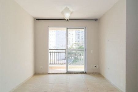 Apartamento à venda com 3 quartos, sendo 1 suíte, em Parque Reboucas, São Paulo, SP