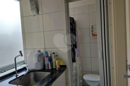 Apartamento à venda com 3 quartos, sendo 1 suíte,  em Santa Cecília, São Paulo, SP