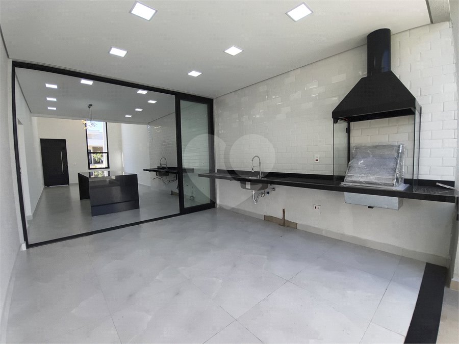 Casa à venda com 3 suítes no condomínio Campos do Conde I e II, Sorocaba - SP