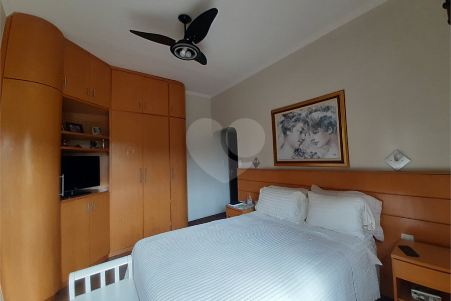 Casa à venda com 4 quartos, sendo 2 suítes,  em Jardim Floresta, São Paulo, SP