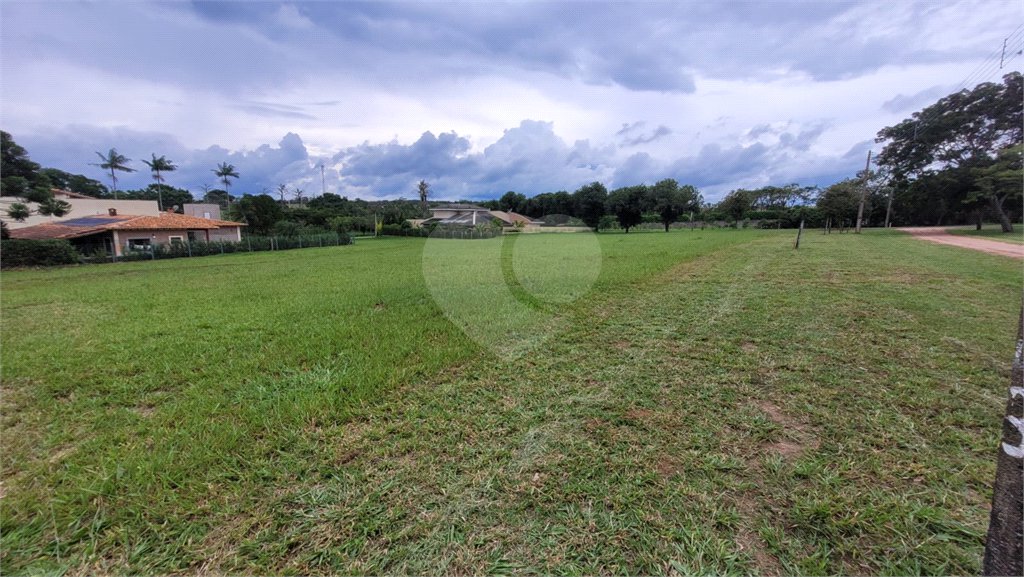 Loteamento Residencial no Condomínio Vila Pinhal do Broa.
