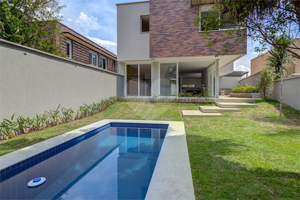 Casa à venda com 3 suítes no condomínio Gaia, São Paulo - SP
