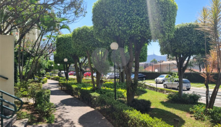 Apartamento à venda com 2 quartos em Parque Maria Domitila, São Paulo, SP