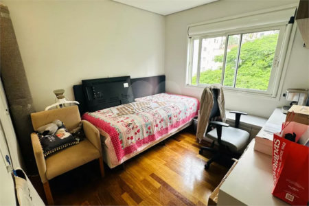 Apartamento à venda com 3 suítes em Vila Mariana, São Paulo, SP
