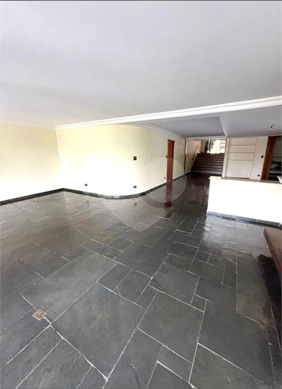 Casa à venda com 5 quartos, sendo 3 suítes,  em Jardim Leonor, São Paulo, SP