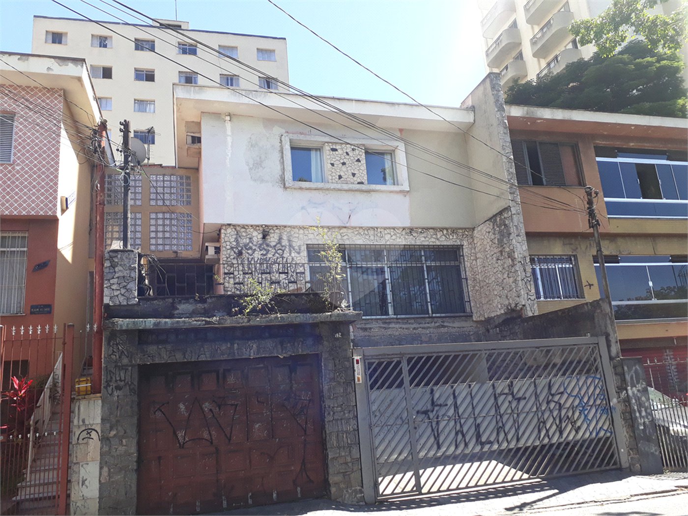 Sobrado à venda com 4 quartos, sendo 2 suítes, em Santana, São Paulo, SP