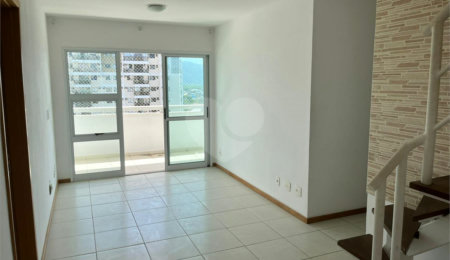 Cobertura à venda com 2 quartos, sendo 1 suíte,  em Recreio dos Bandeirantes, Rio de Janeiro, RJ