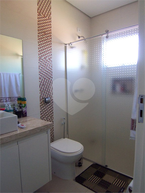 Casa à venda com 3 suítes no condomínio Residencial Recanto dos Paturis, Vinhedo - SP