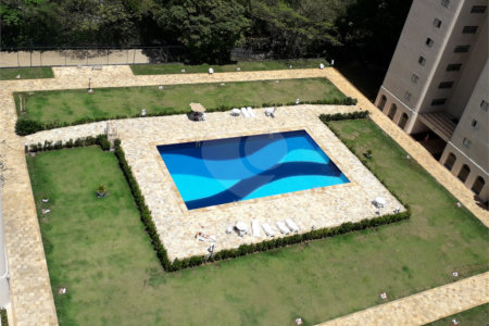 Apartamento à venda com 3 quartos em Vila Suzana, São Paulo, SP