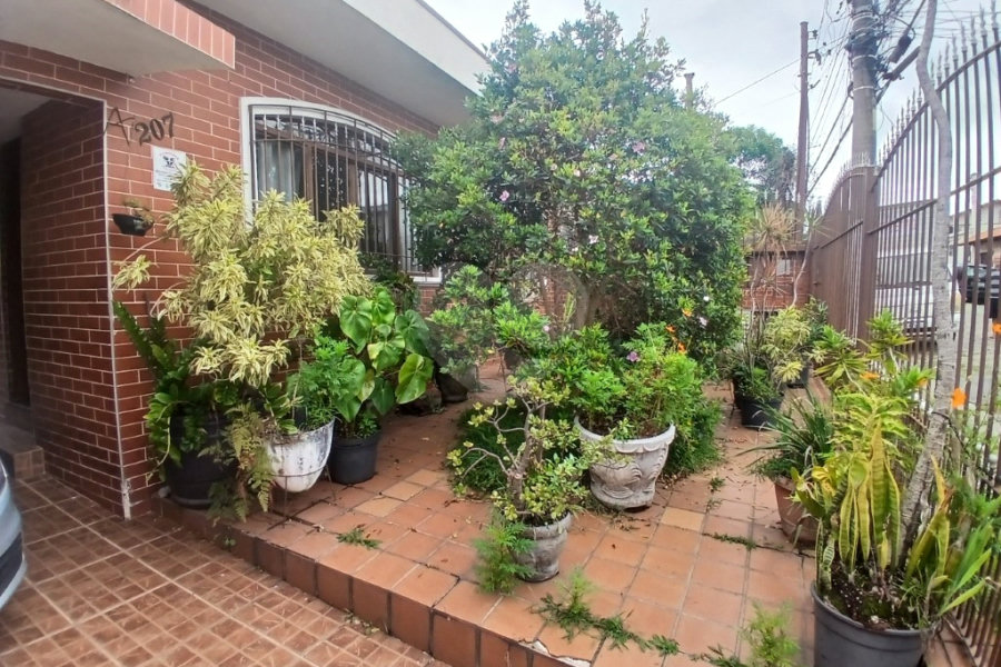 Casa Térrea à venda com 4 quartos, sendo 1 suíte, em Vila Mazzei, São Paulo, SP