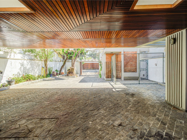 Casa à venda com 5 quartos, sendo 3 suítes,  em Alto da Boa Vista, São Paulo, SP