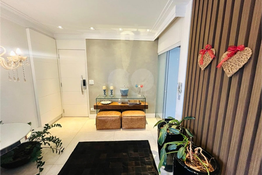 Apartamento à venda com 2 quartos, sendo 1 suíte, em Santa Cecília, São Paulo, SP