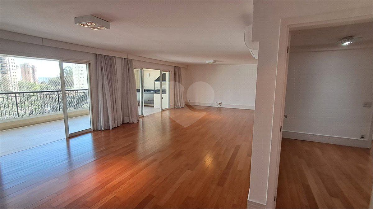 Apartamento para alugar com 4 suítes em Chácara Flora, São Paulo, SP