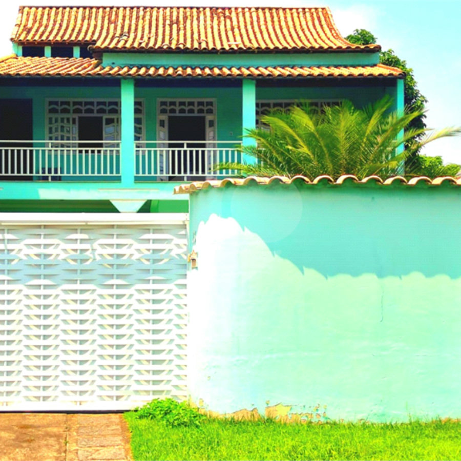 CASA DUPLEX ESPAÇOSA COM TODOS OS CÔMODOS IMPACTANTES