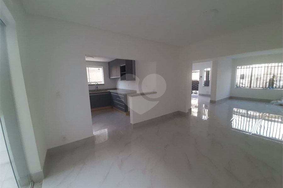 Sobrado à venda com 4 quartos, sendo 3 suítes, em Jardim São Paulo(zona Norte), São Paulo, SP