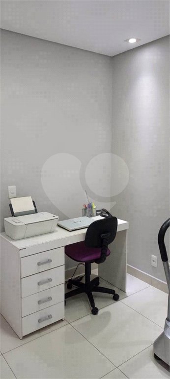 Apartamento à venda com 3 quartos, sendo 1 suíte,  em Parque Santana, Mogi das Cruzes, SP