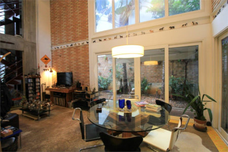 Casa à venda ou para alugar com 5 quartos, sendo 3 suítes, em Vila Madalena, São Paulo, SP