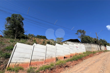 Terreno a Venda com 1000m2 no Jd Estancia Brasil em Atibaia