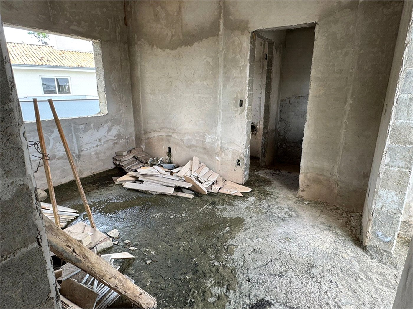 Casa à venda com 5 quartos, sendo 4 suítes,  no condomínio Jardim Theodora, Itu - SP