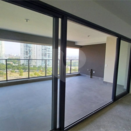 Apartamento à venda com 4 quartos, sendo 2 suítes,  em Água Branca, São Paulo, SP