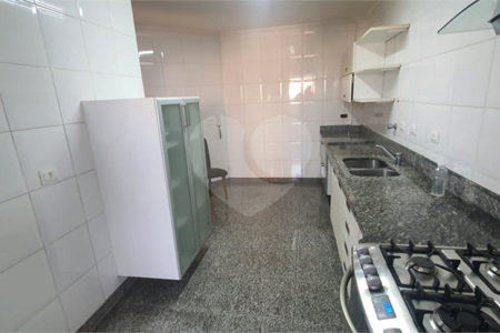 Apartamento à venda com 3 quartos, sendo 1 suíte, em Vila Paulicéia, São Paulo, SP