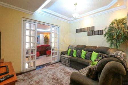 Casa à venda com 4 quartos, sendo 2 suítes, em Jardim Trussardi, São Paulo, SP