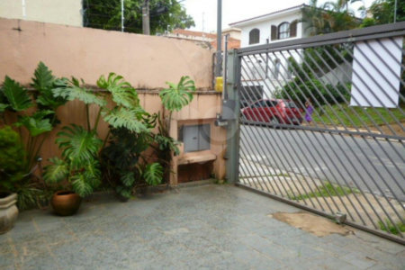 Casa à venda com 5 quartos, sendo 2 suítes, em Parque Jabaquara, São Paulo, SP