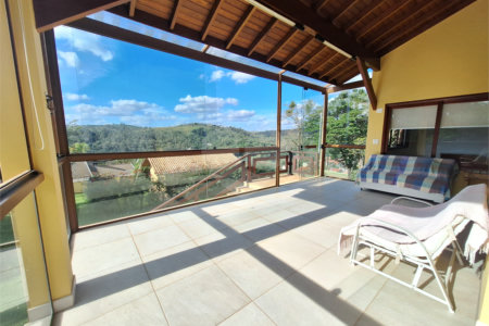 Casa à venda com 3 suítes no condomínio Chácaras do Lago, Vinhedo - SP