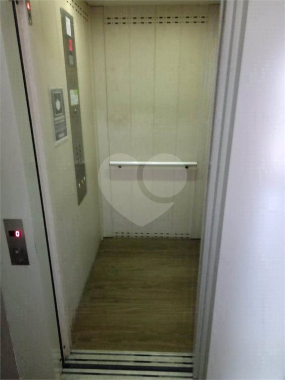 Apartamento no Condomínio Portal do Sol.