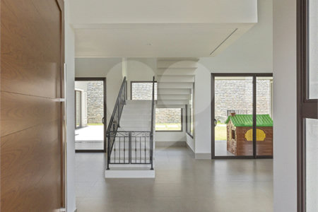 Casa à venda com 4 quartos, sendo 3 suítes, no condomínio Campo de Toscana, Vinhedo - SP