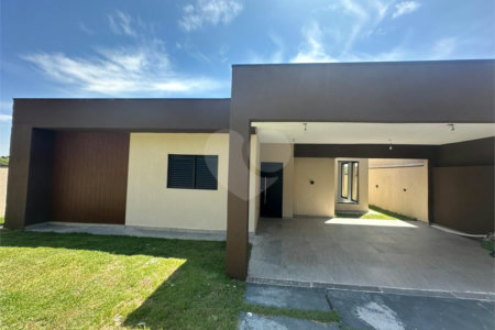 Casa à venda com 3 quartos, sendo 1 suíte, em Jardim Paraíso da Usina, Atibaia, SP