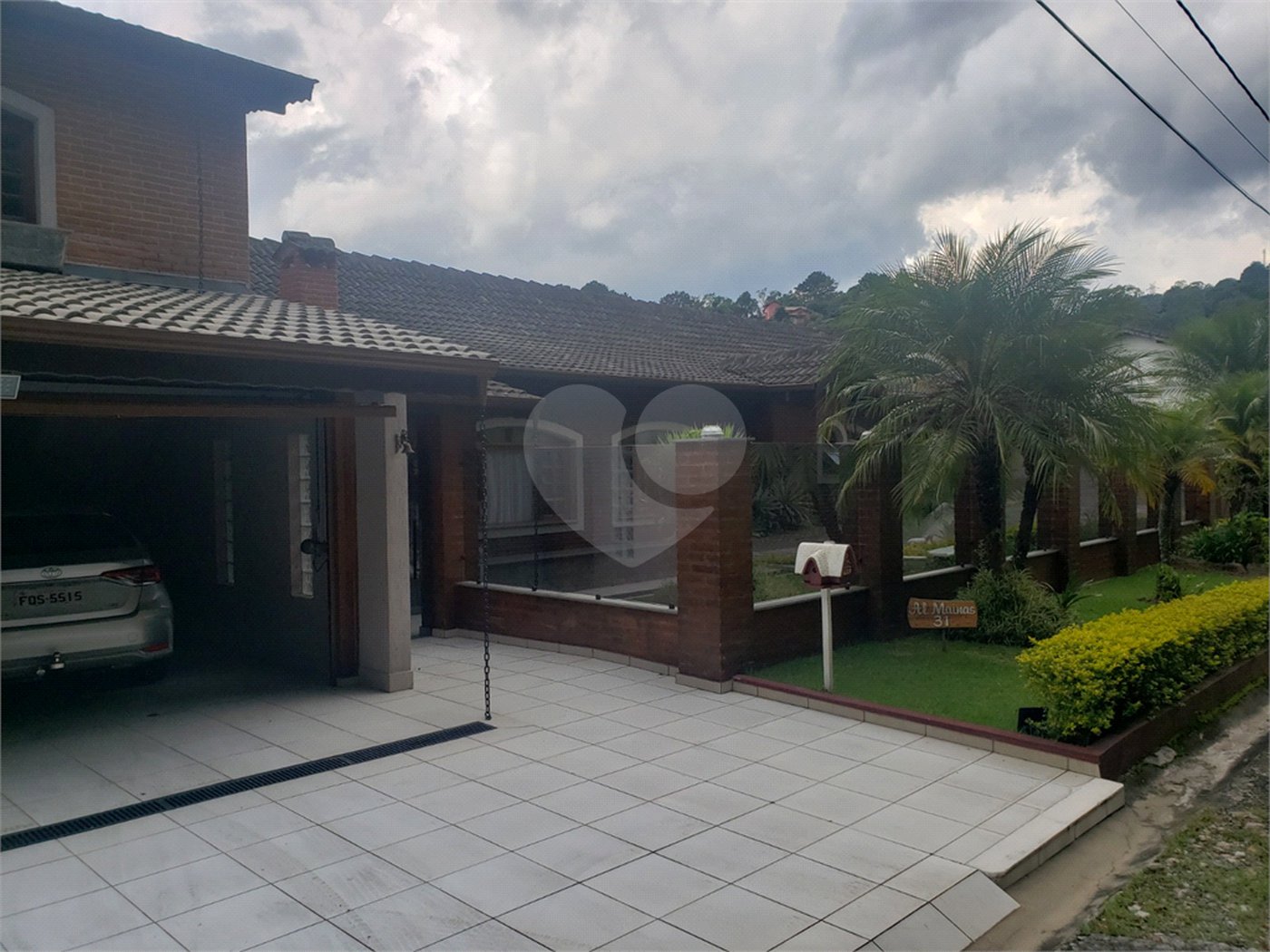 Casa à venda com 3 suítes no condomínio Alpes da Cantareira, Mairiporã - SP
