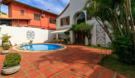 Casa à venda com 4 quartos, sendo 3 suítes, em Jardim Panorama, São Paulo, SP