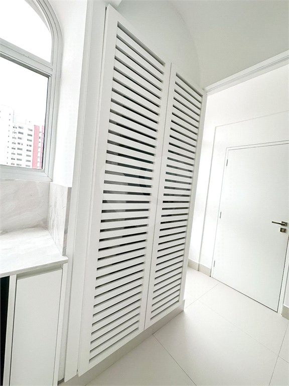 Apartamento à venda com 4 suítes em Vila Cordeiro, São Paulo, SP