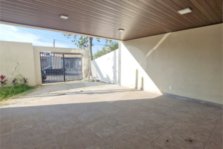 Casa à venda com 3 quartos, sendo 1 suíte, em Pinheirinho, Vinhedo, SP